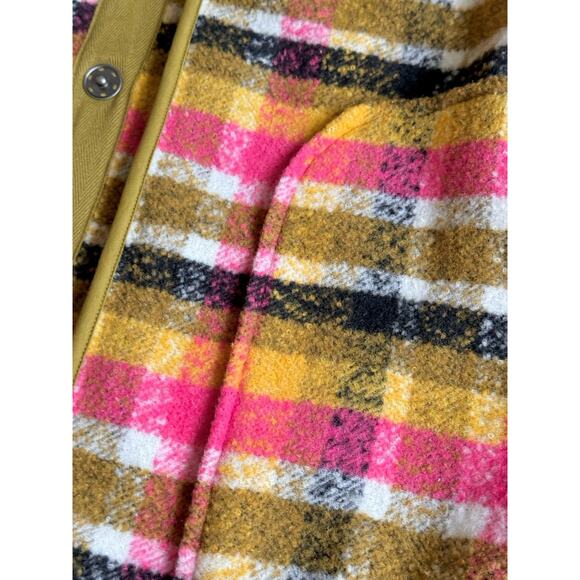 Free People Wrapped Up Blanket NWOT Vest Plaid Pockets Lined Size Medium - Picture 6 of 11